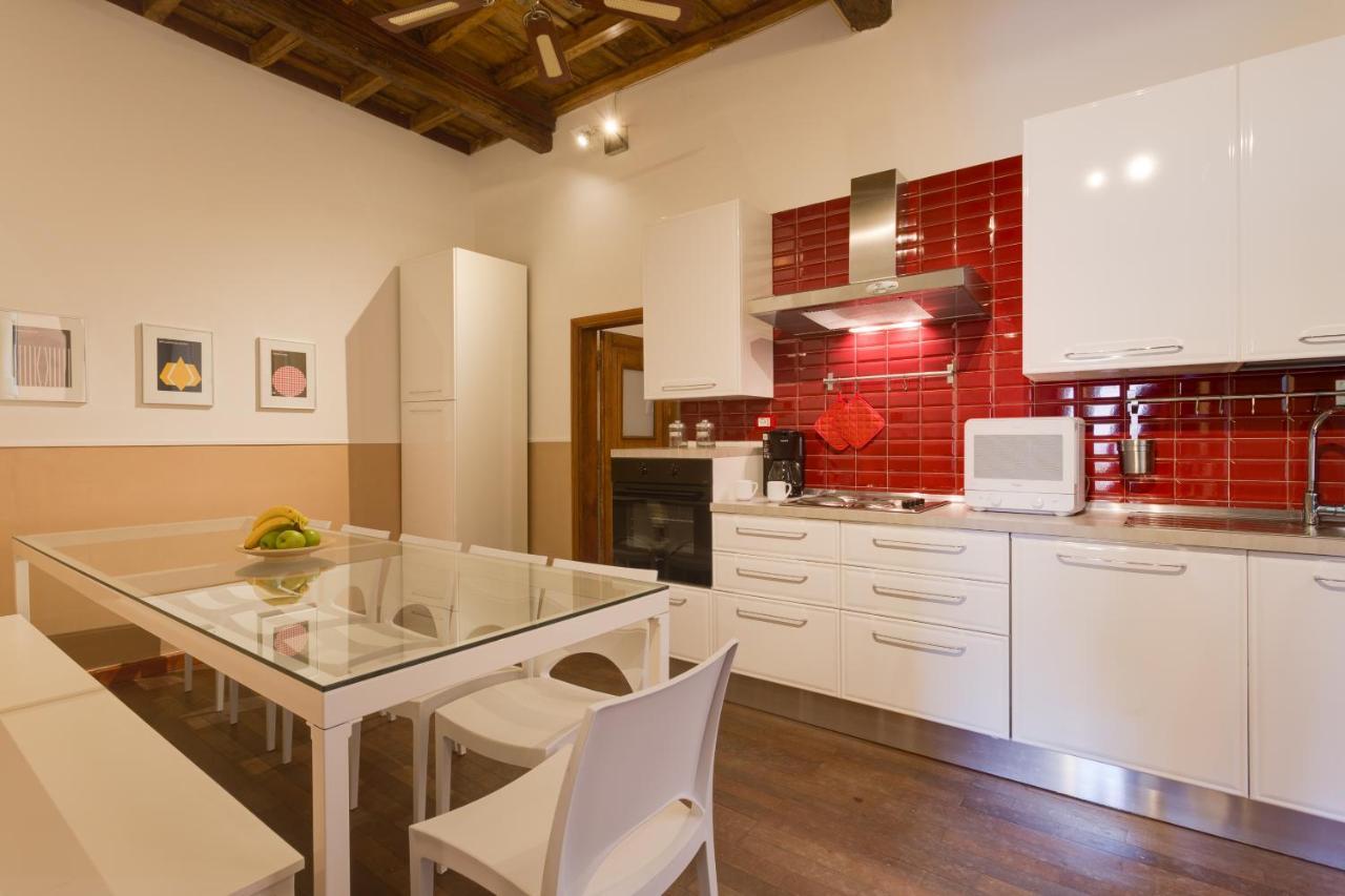 Romac Baullari Holiday Apartment In Campo De Fiori 외부 사진